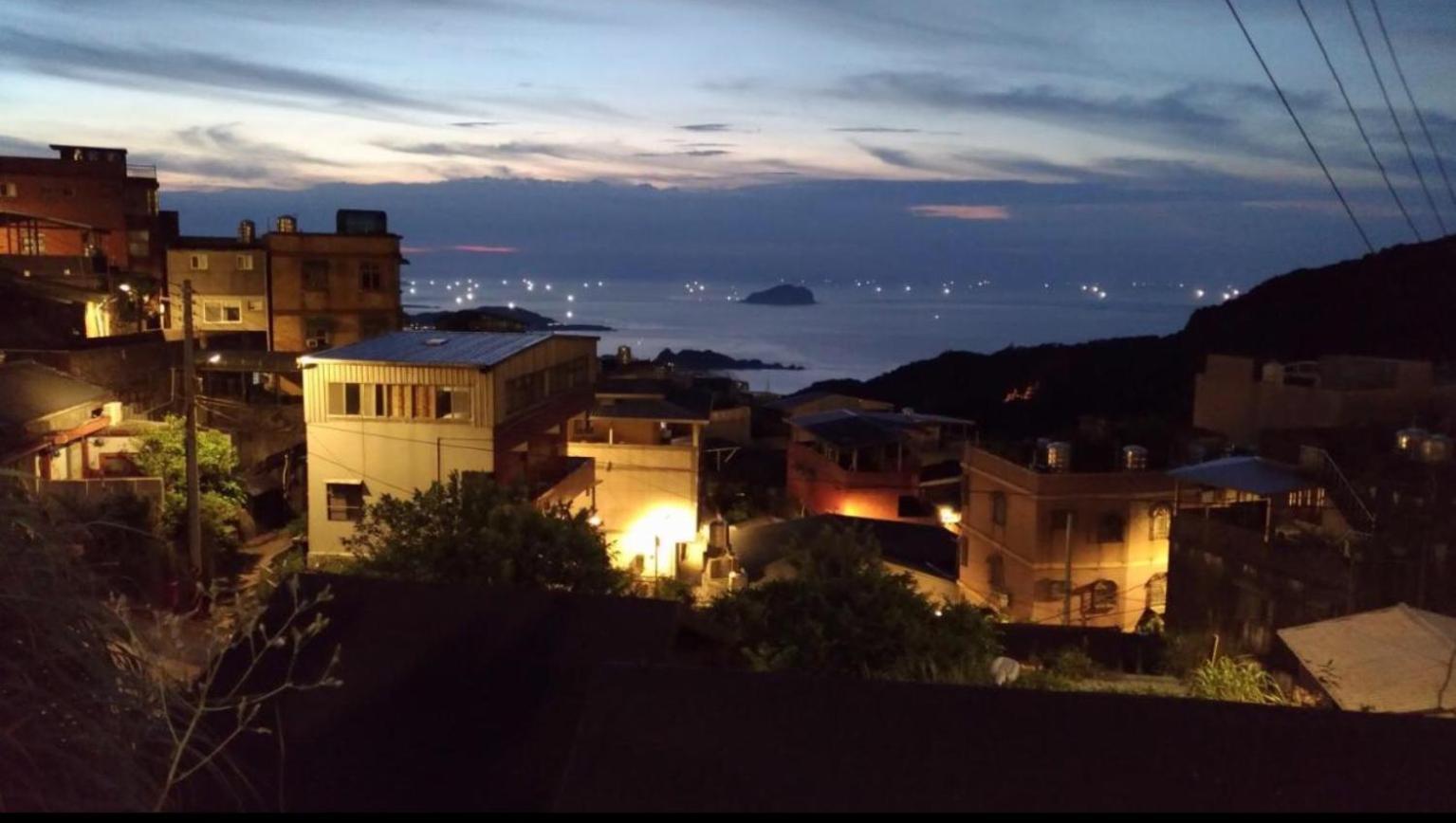 九份山海灣民宿 I 近老街 L 海景檜木房 Bagian luar foto